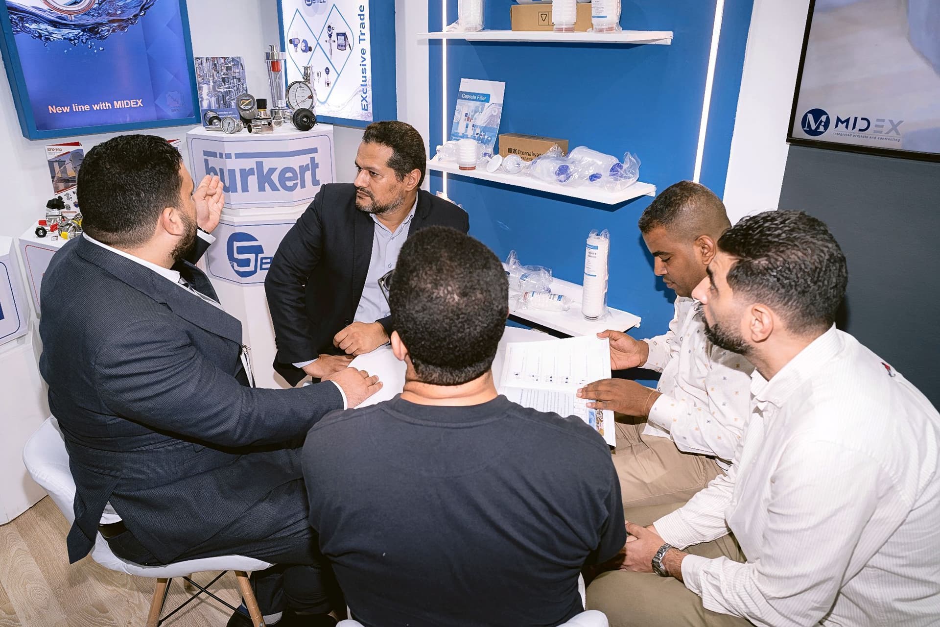 Welcoming VIP Guests at MIDEX Booth